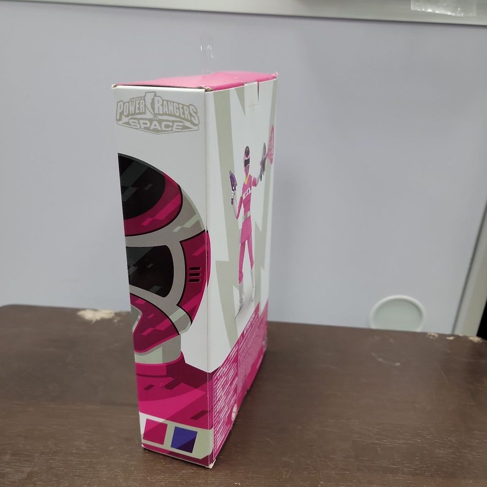 Power Rangers Lightning Collection Space In Space Pink Ranger - Picture 2 of 4
